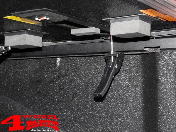 Bed Folding Tonneau Cover Mitsubishi L200 year 2016-